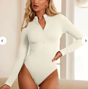 OQQ Cream Ribbed Bodysuit with Zipper Size L